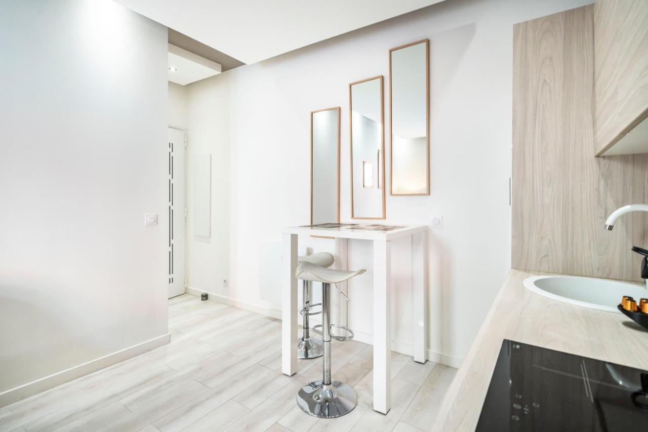Frontiere Monaco - Moderne Renove - Ah *